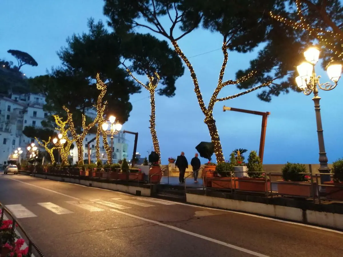 Divino in Centro Holiday Home Cioffi Amalfi